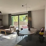 Luxury Long In Ойстервейк